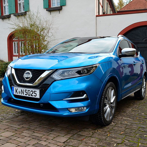 Nissan Qq